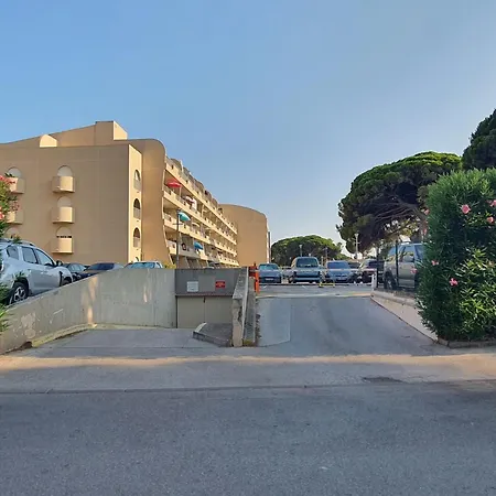 Appartement Port De La Gavine-30 By Interhome Hyères